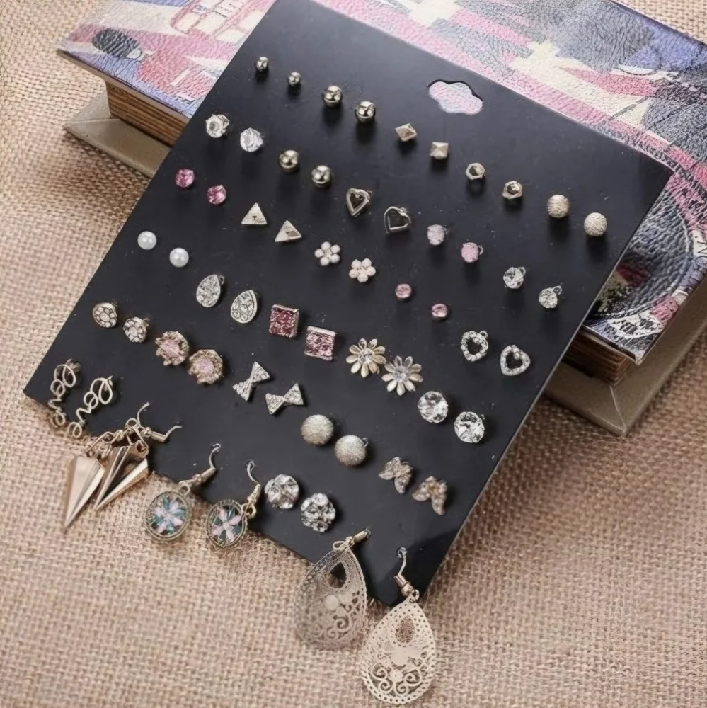 NWOT, CASSIECA, 30 Assorted Stud and Dangle Earrings, Very cute and Stylish!!
